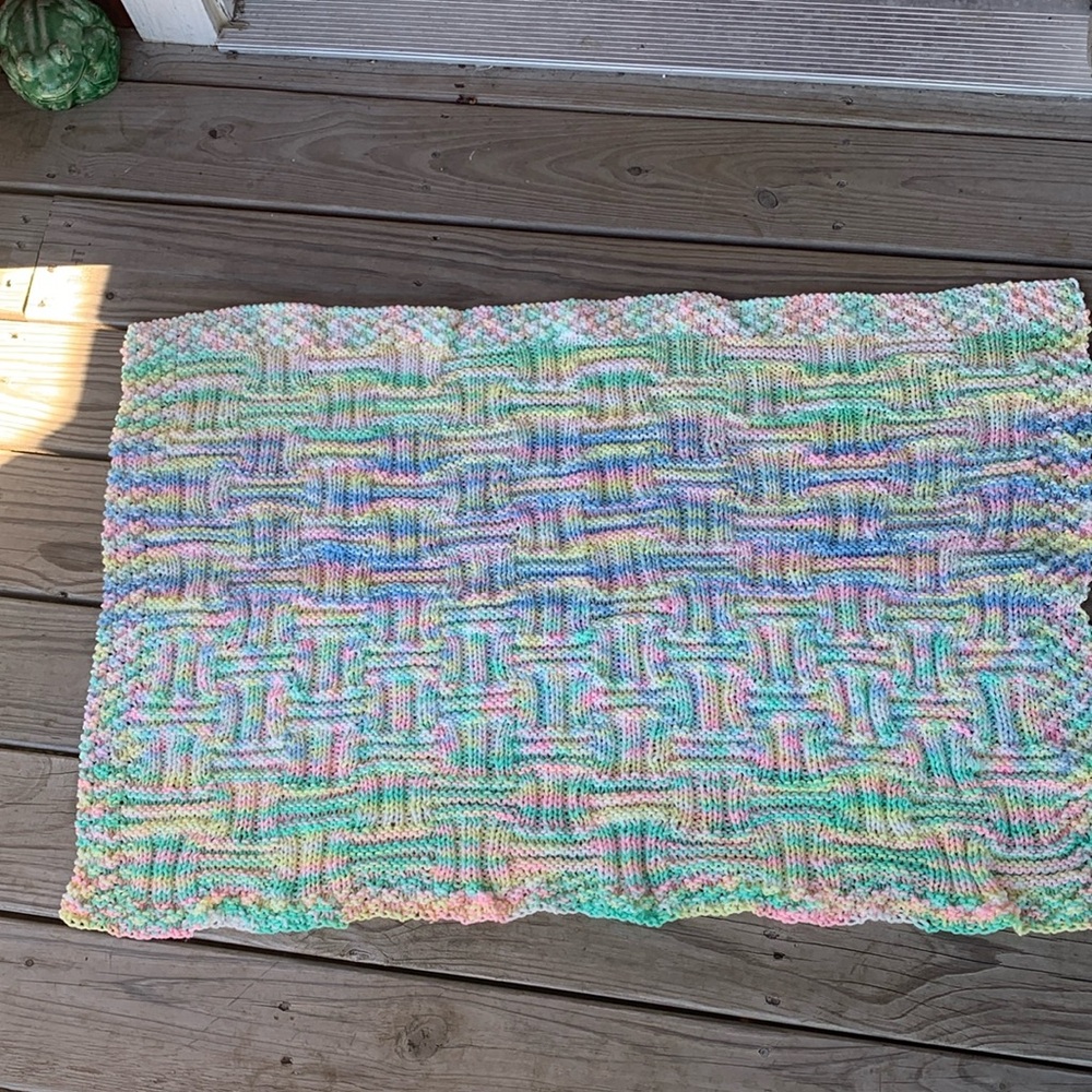 NWOT-🍼 Crocheted Baby Blanket